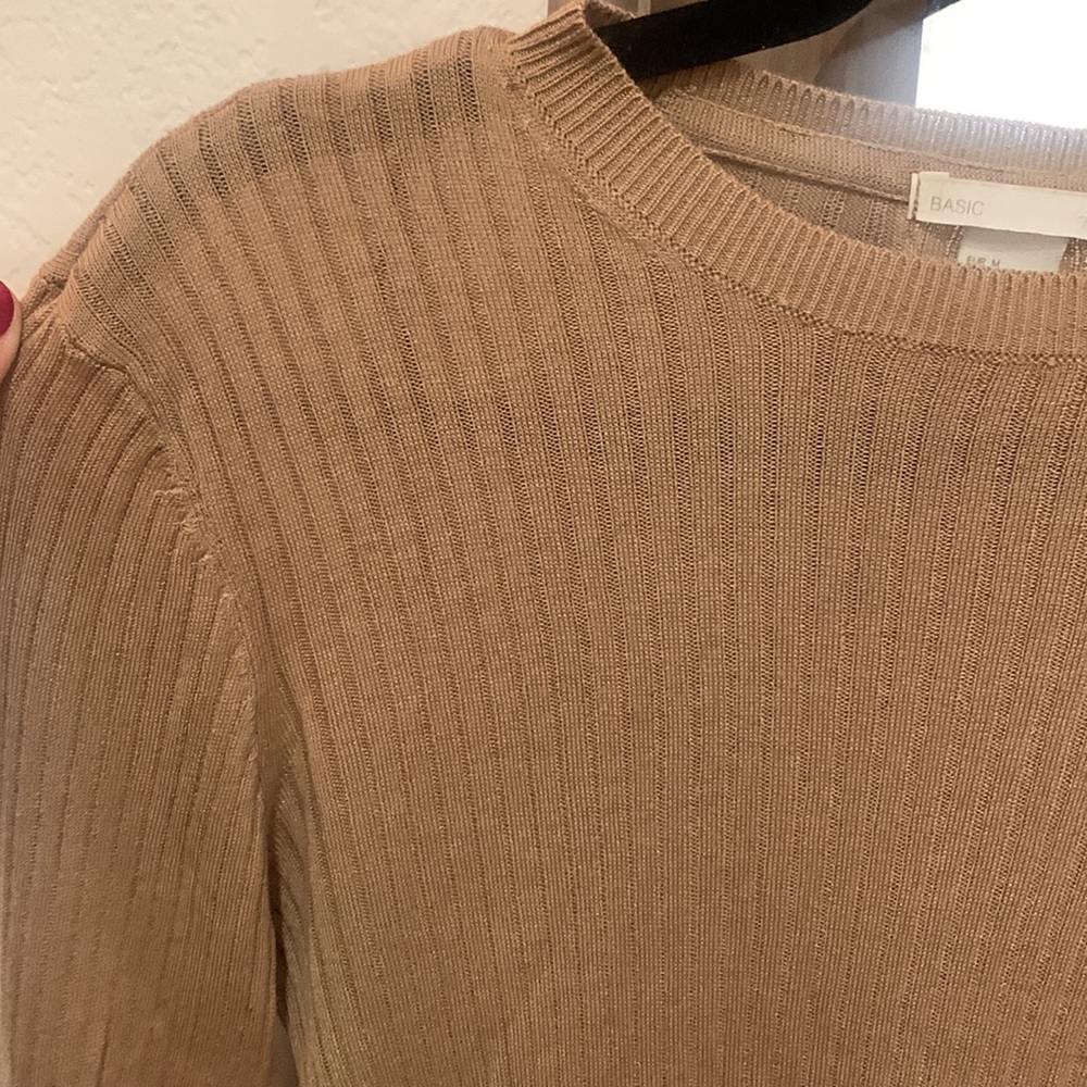 H&M Tan ribbed Sweater - Picture 2 of 4